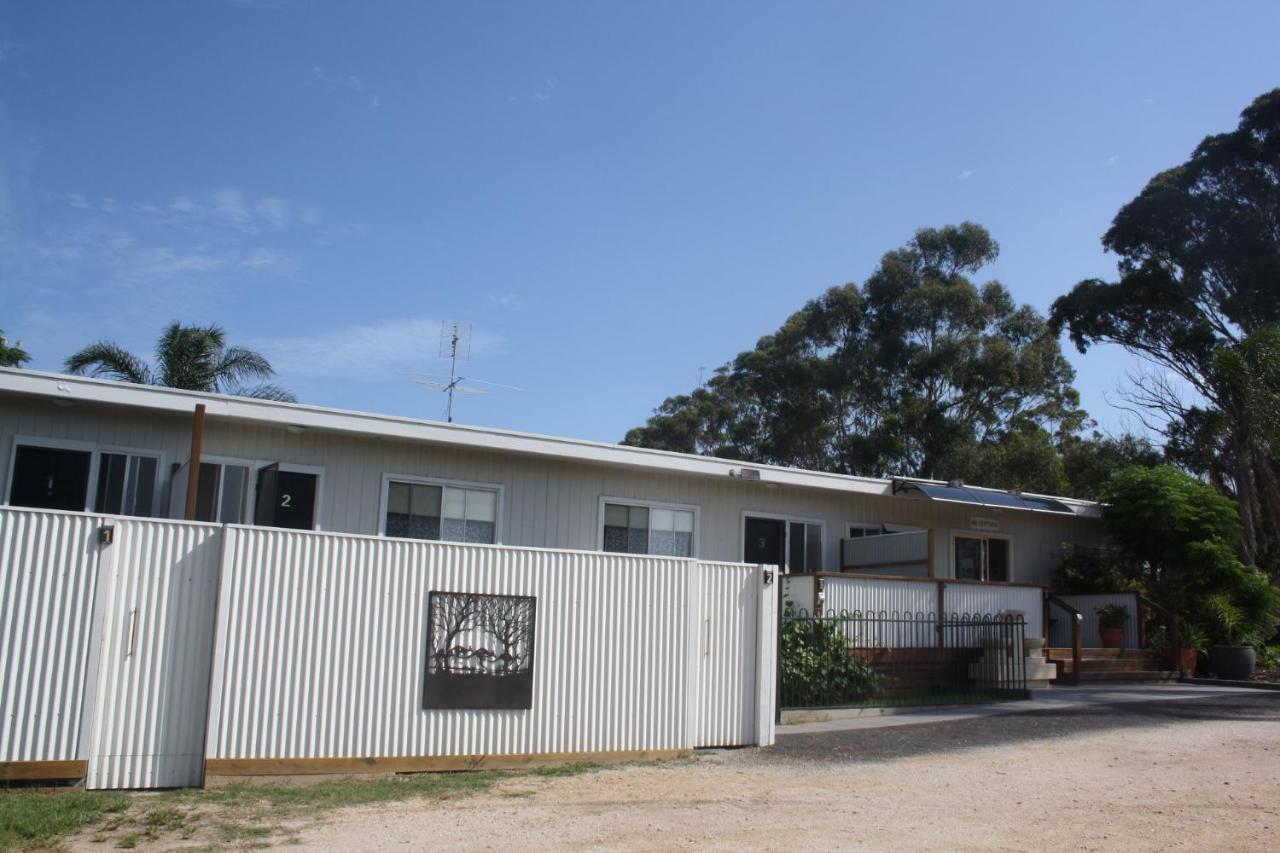 Top Of The Lake Holiday Units Merimbula Extérieur photo